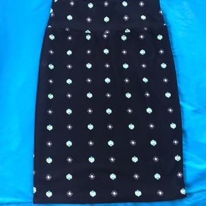 LulaRoe Cassie skirt